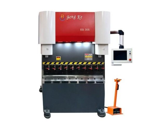 豐科機械創(chuàng)新純電伺服折彎機，乘勢折彎機節(jié)能環(huán)保新時代? 